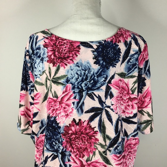 JM Collections floral tee - Picture 5 of 8